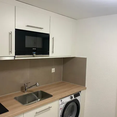 Studio Neuf Meuble Et Equipe Pres D'autoroute. Apartment Giez